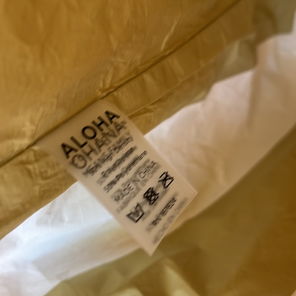 Authentic Aloha Collection Monstera Holo Holo Tote - Picture 12 of 16